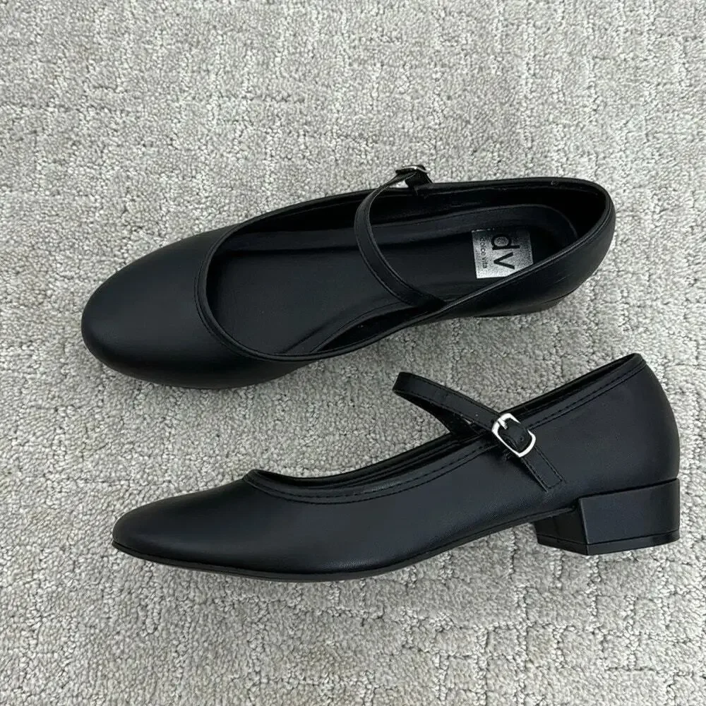 DV Dolce Vita Dollie Ballet Flat Size 7.5 Black Lather Round Toe Mary Jane Shoes